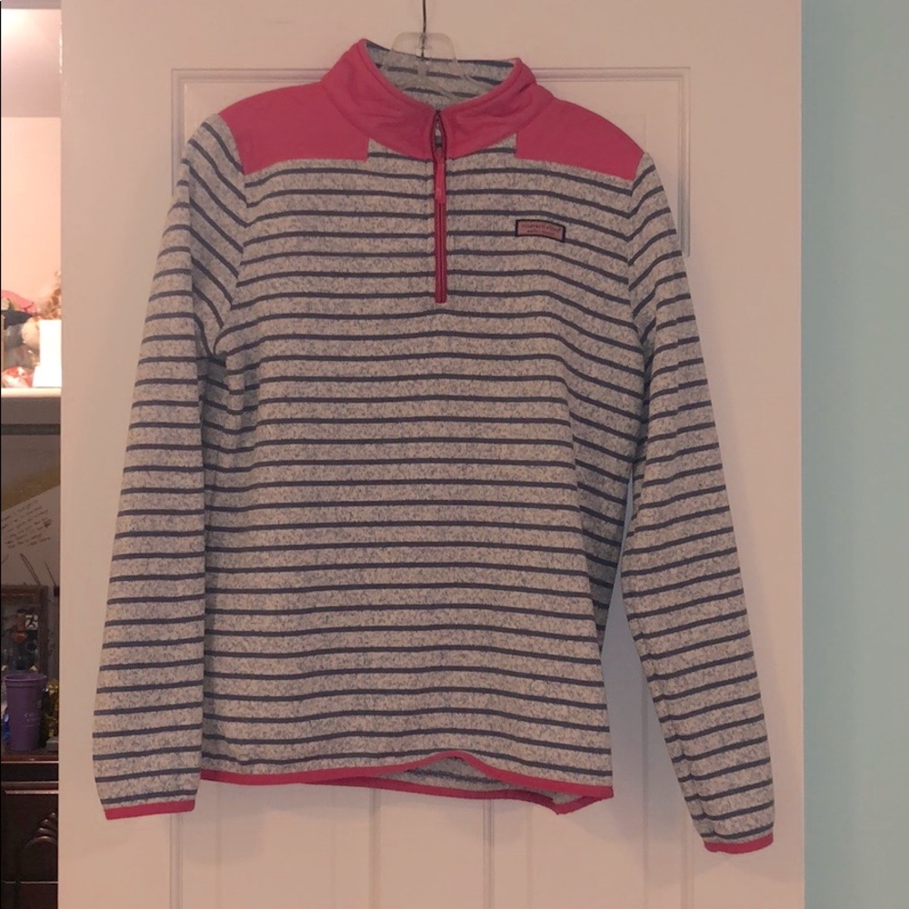 Vineyard Vine half zip pull over